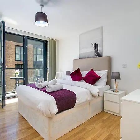 Apartment View Centre *